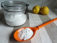 Baking Soda: The Amazing All-Natural Cleanser You Already Own