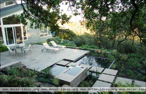 modern landscape by Huettl Landscape Architecture