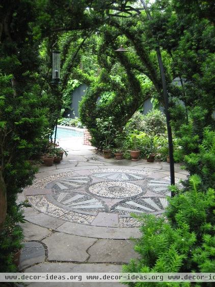 traditional landscape by Gregory Lombardi Design