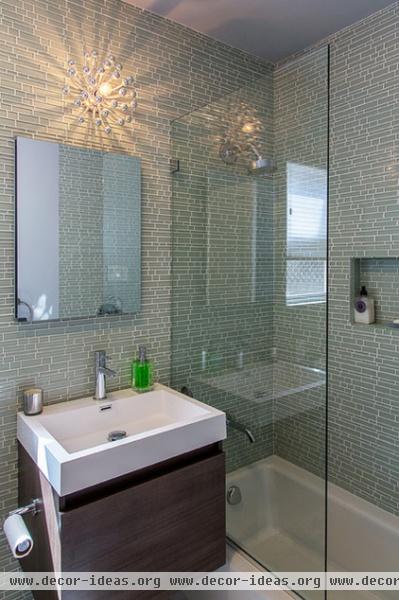 contemporary bathroom by Weego Home