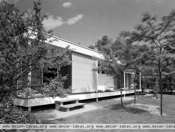 modern exterior Long Island Modernism 1930-1980