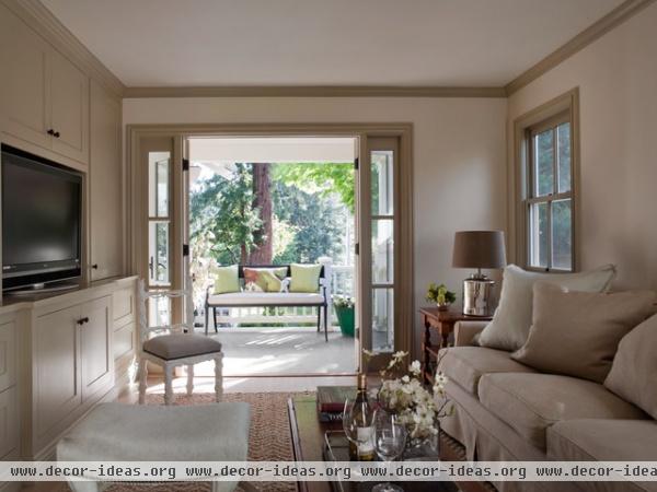 traditional family room by Heydt Designs