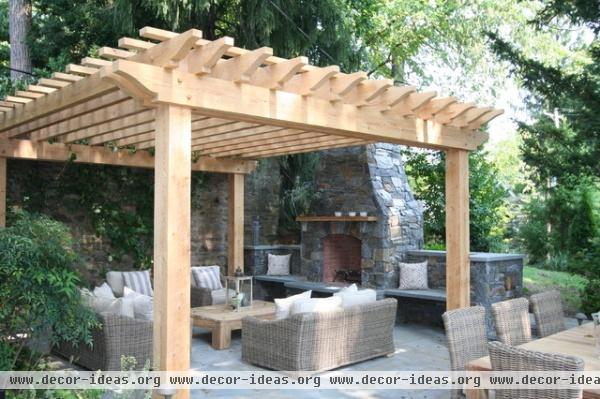 traditional patio by The Outerspaces Group