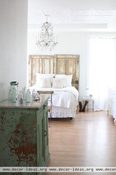 eclectic bedroom by Dreamy Whites