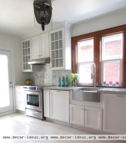 traditional kitchen by Jenn Hannotte / Hannotte Interiors