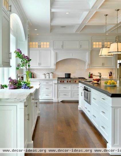 traditional kitchen by Jan Gleysteen Architects, Inc