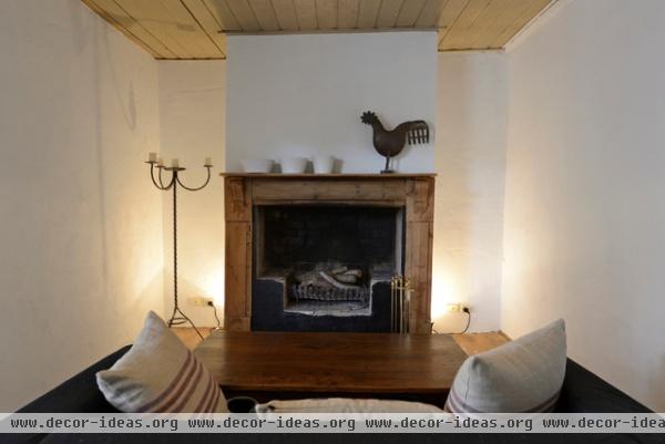 farmhouse living room by Jeni Lee