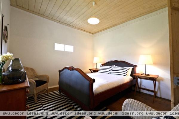 farmhouse bedroom by Janet Paik