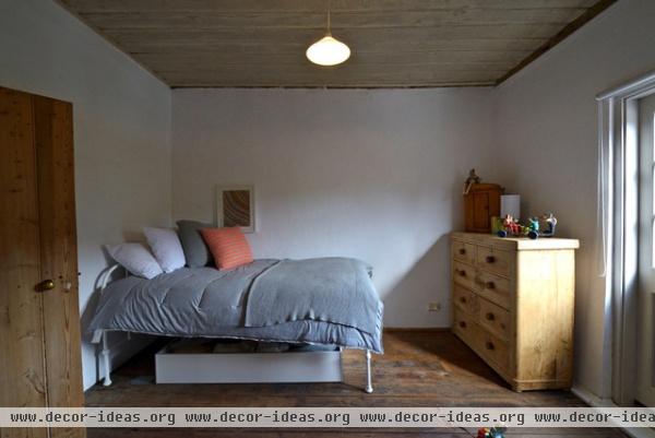 farmhouse bedroom by Jeni Lee