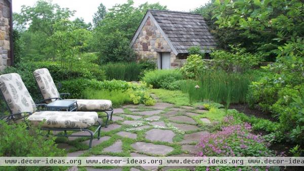 traditional landscape by Dear Garden Associates, Inc.