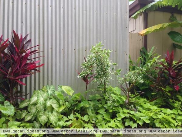 An Apartment Complex Gets a Garden Makeover