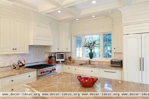 farmhouse kitchen by WL INTERIORS