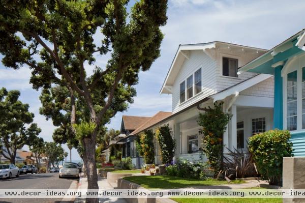 craftsman exterior by Evens Architects