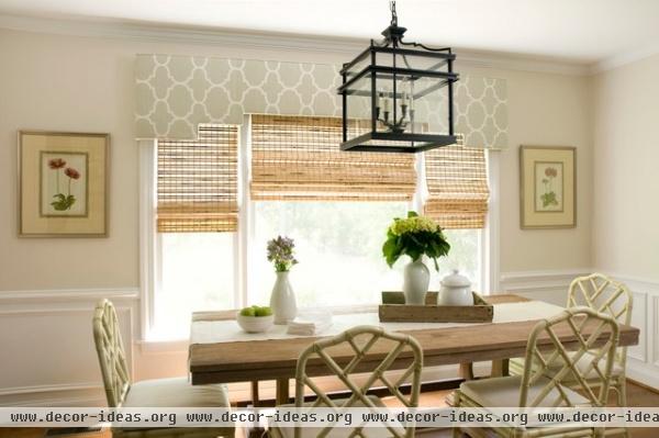 traditional dining room by Liz Carroll Interiors