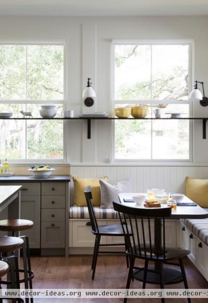 farmhouse kitchen by Tim Cuppett Architects