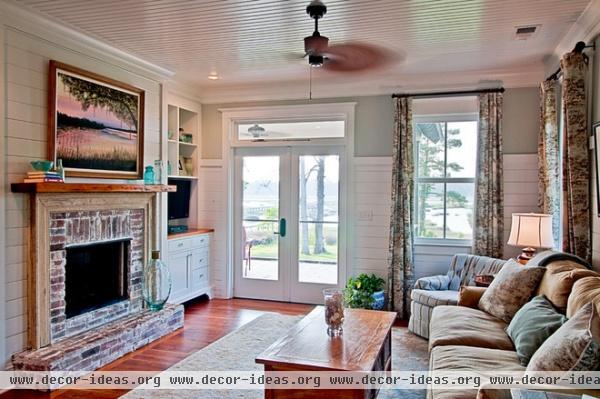 farmhouse living room by The Middleton Group