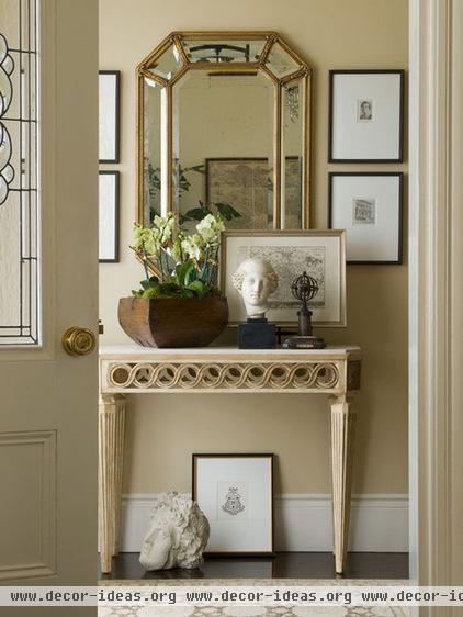 traditional entry by Cecilie Starin Design Inc.