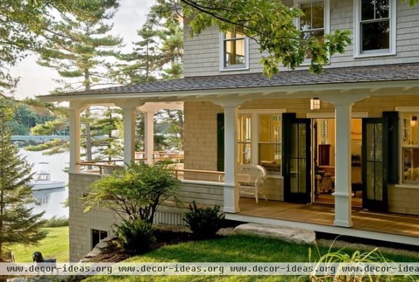 beach style porch by Whitten Architects