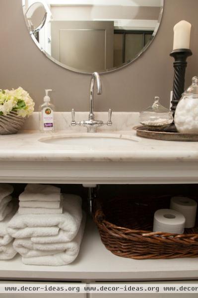 eclectic bathroom by Whitney Lyons