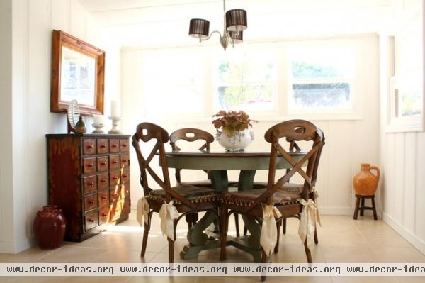 traditional dining room by Shannon Malone