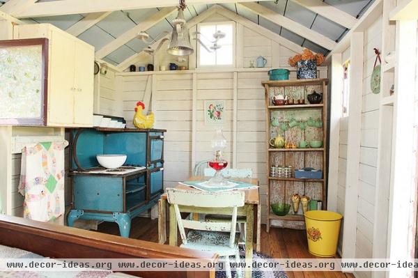 rustic garage and shed by Julie Ranee Photography