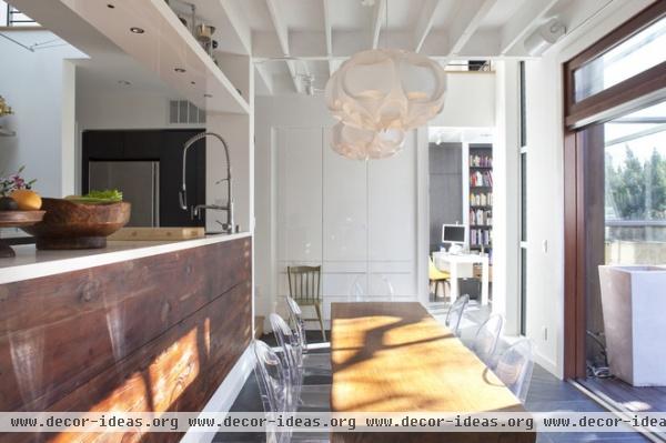 industrial dining room by Feldman Architecture, Inc.