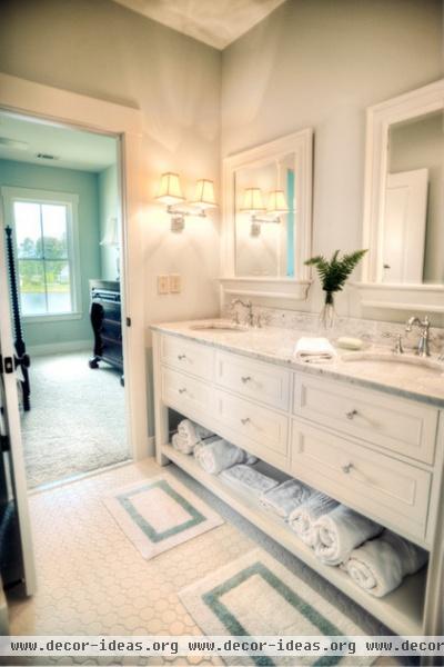 traditional bathroom by Shoreline Construction and Development