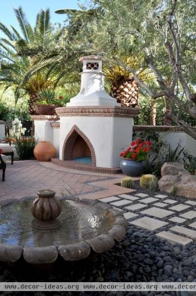 mediterranean patio by Carson Poetzl, Inc.