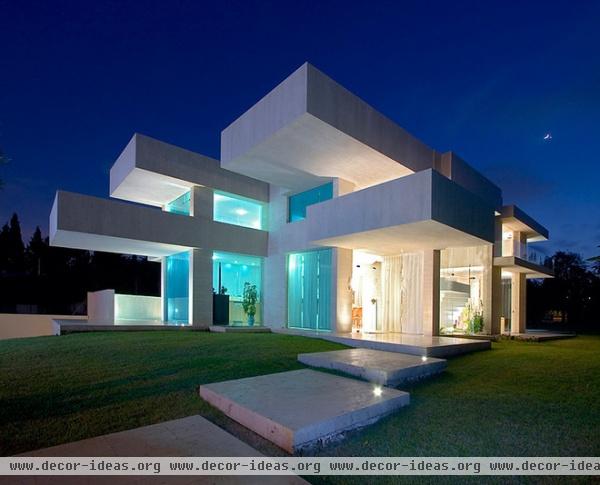 modern exterior by Elad Gonen & Zeev Beech