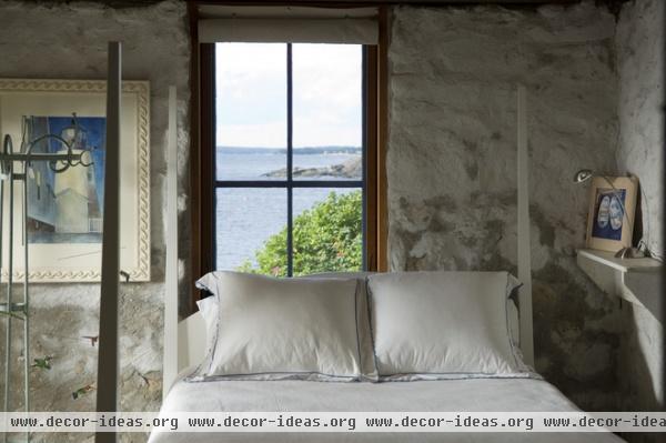 rustic bedroom Eclectic Bedroom