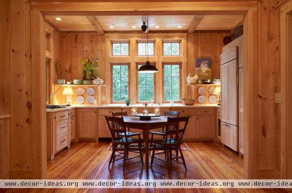 farmhouse kitchen by Futral Builders