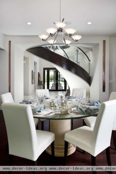 contemporary dining room by Mark English Architects, AIA