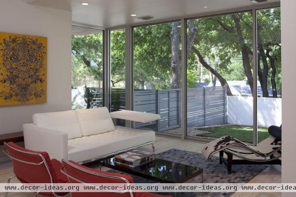 modern living room by Hugh Jefferson Randolph Architects