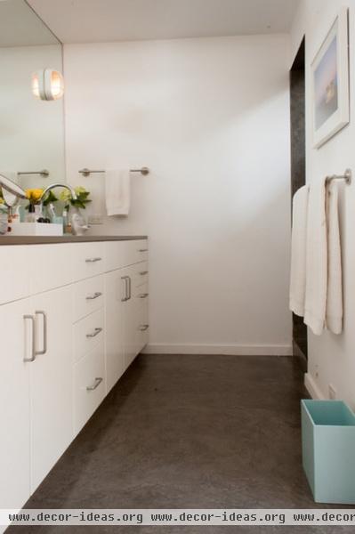 eclectic bathroom by Angela Flournoy