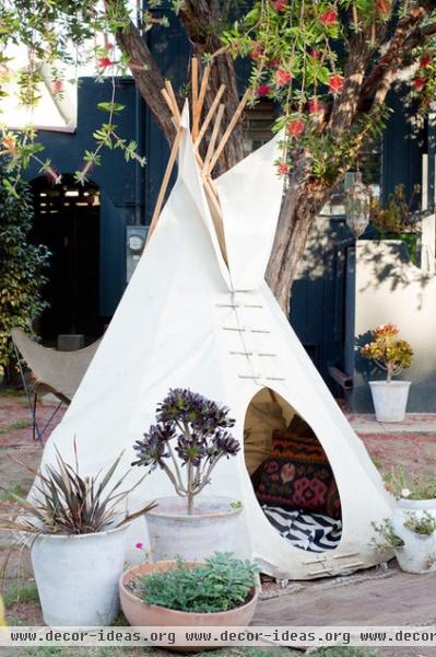 eclectic landscape Tipi