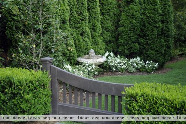 traditional landscape by Troy Rhone Garden Design