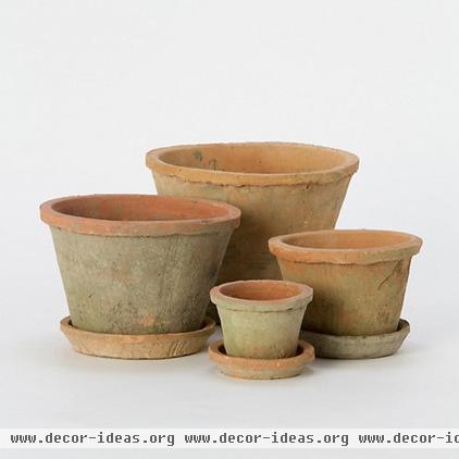 traditional indoor pots and planters by Terrain