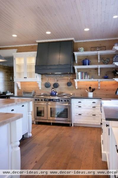 traditional kitchen by Appalachian Woods