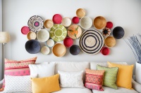 A Dozen Creative Ideas for Decorating Blank Walls