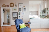 Houzz Tour: Living With Style (and Impermanence) in 450 Square Feet