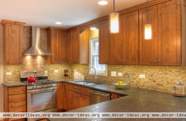 traditional kitchen by Redstart Construction Inc.