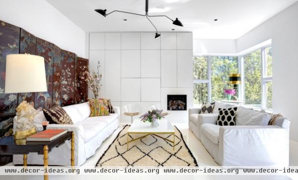 contemporary living room by Leslie Glazier @ Prudential Rubloff