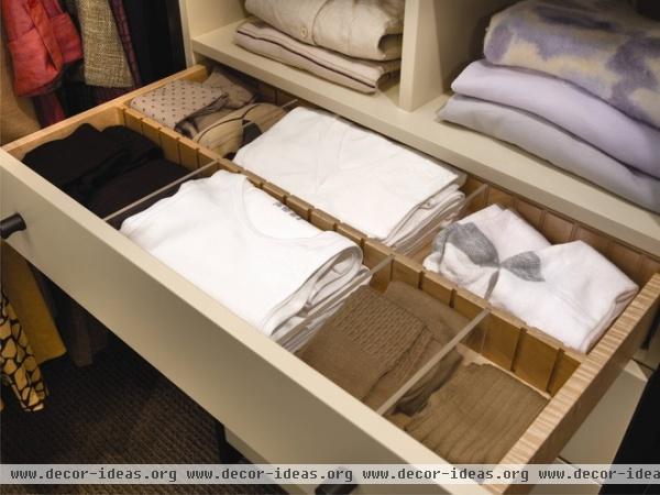 contemporary closet by Cabinet Innovations