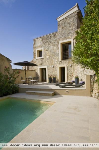 mediterranean pool by Studio Santalla, Inc