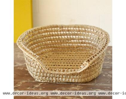 traditional pet accessories by Medina Baskets