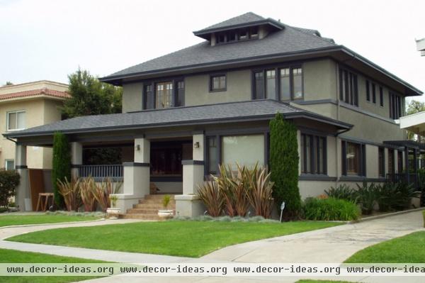 craftsman exterior by Steven Corley Randel, Architect