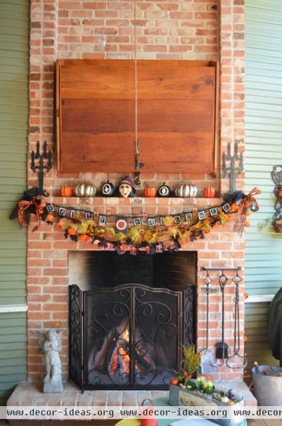 traditional porch by Sarah Greenman