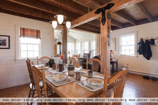 beach style dining room by Becki Peckham