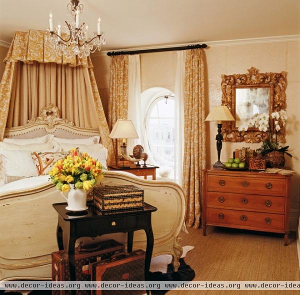 traditional bedroom by Cecilie Starin Design Inc.