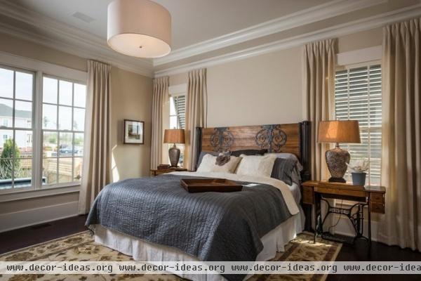 traditional bedroom by Southern Traditions Window Fashions